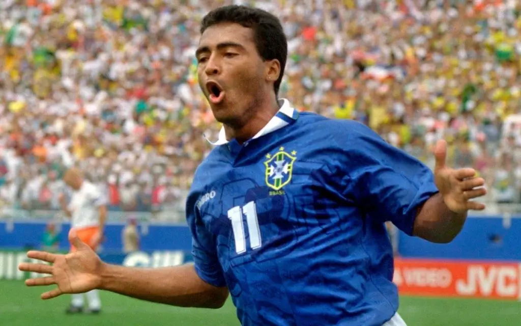 jogador-do-futebol-do-brasil-rom&aacute;rio